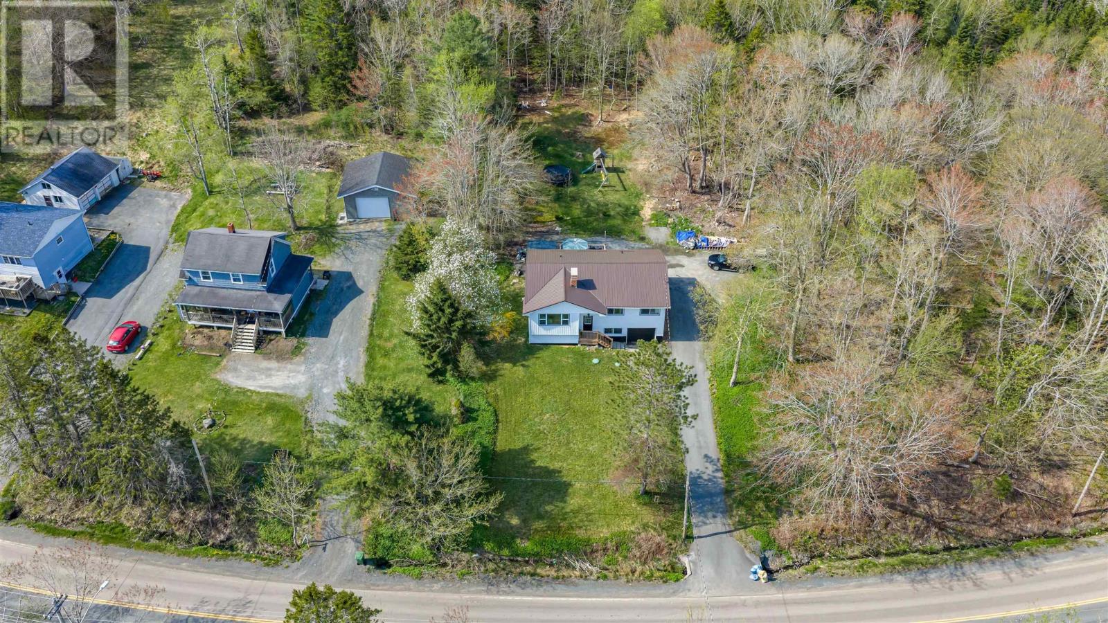 2216 Sackville Drive - 45