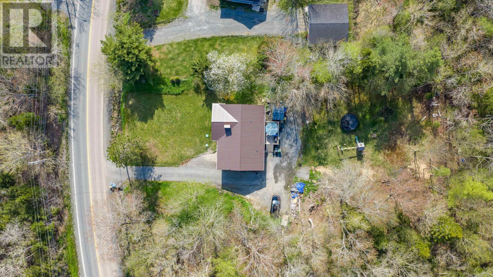 2216 Sackville Drive - 46
