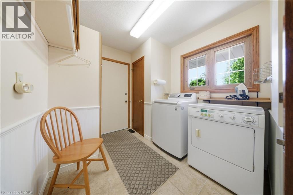 10 RIVA Ridge, Brantford, Ontario, N3P1R9 — Photo 24