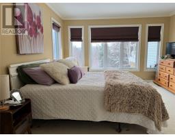 9 Brook Close thumbnail 24