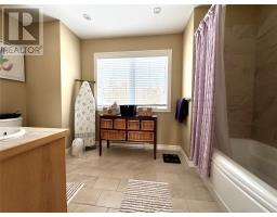 9 Brook Close thumbnail 25