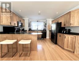 9 Brook Close thumbnail 9