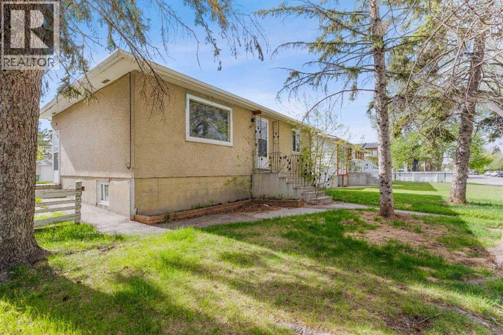 2211 41 Street SE - 6