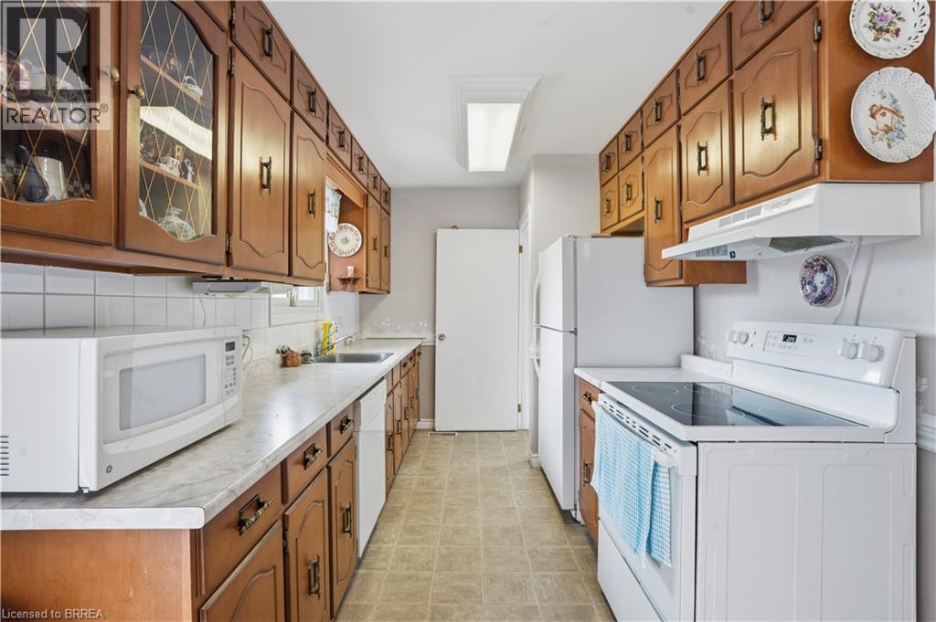 17 KATHLEEN Street - 11