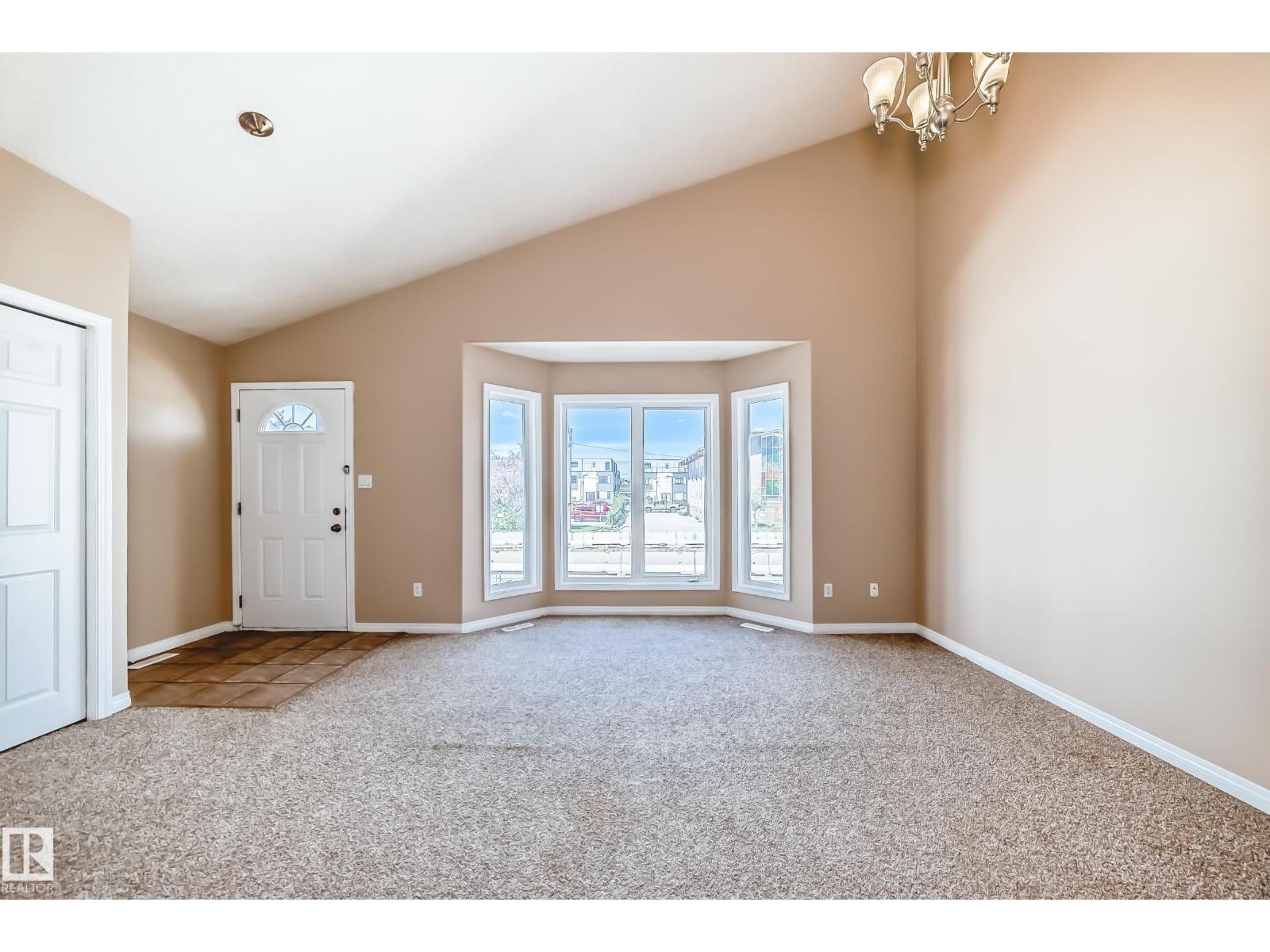 9825 156 ST NW - 13