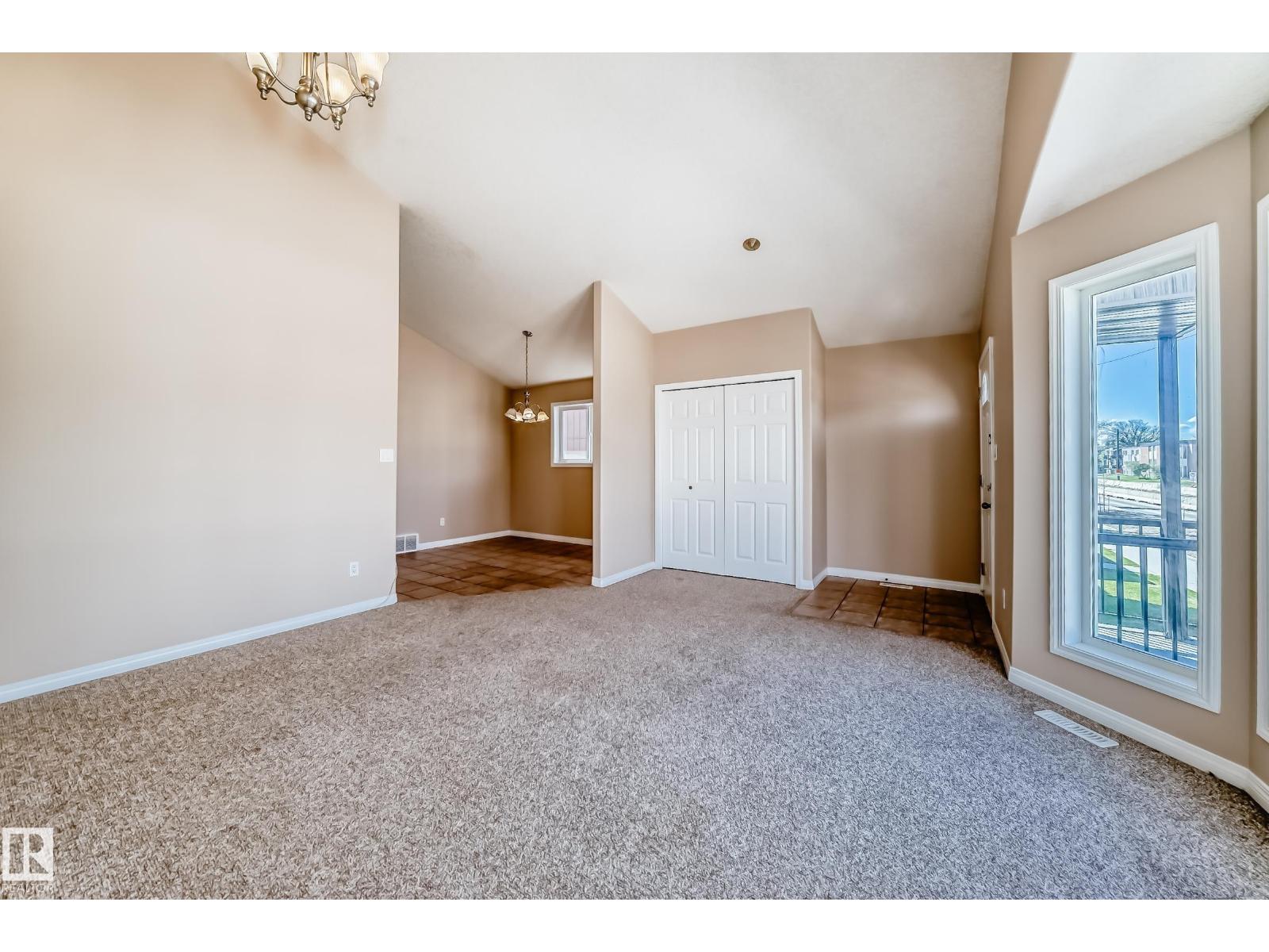 9825 156 ST NW - 16