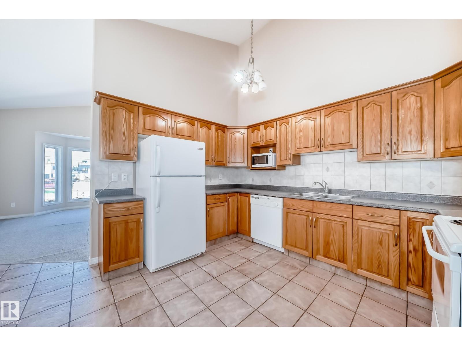 9825 156 ST NW - 5