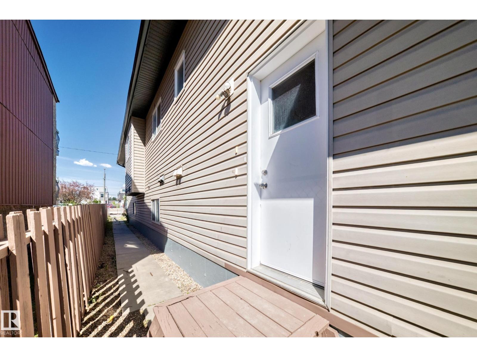9825 156 ST NW - 61