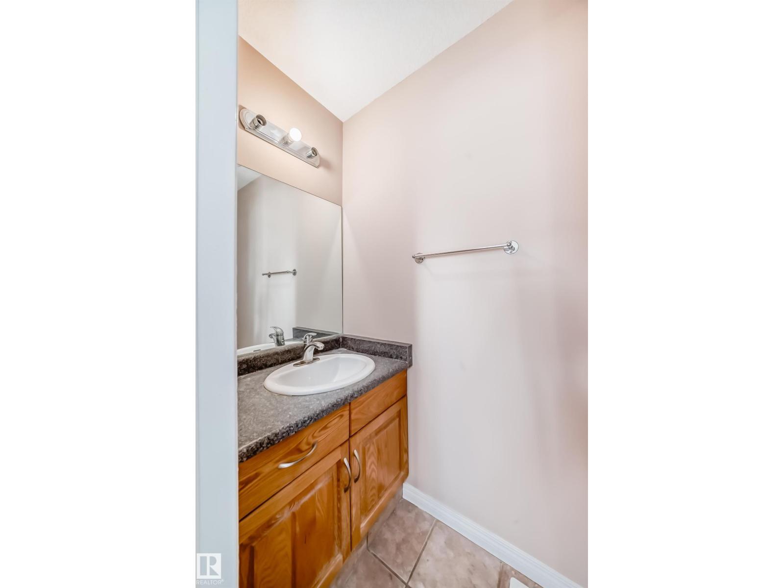 9825 156 ST NW - 23
