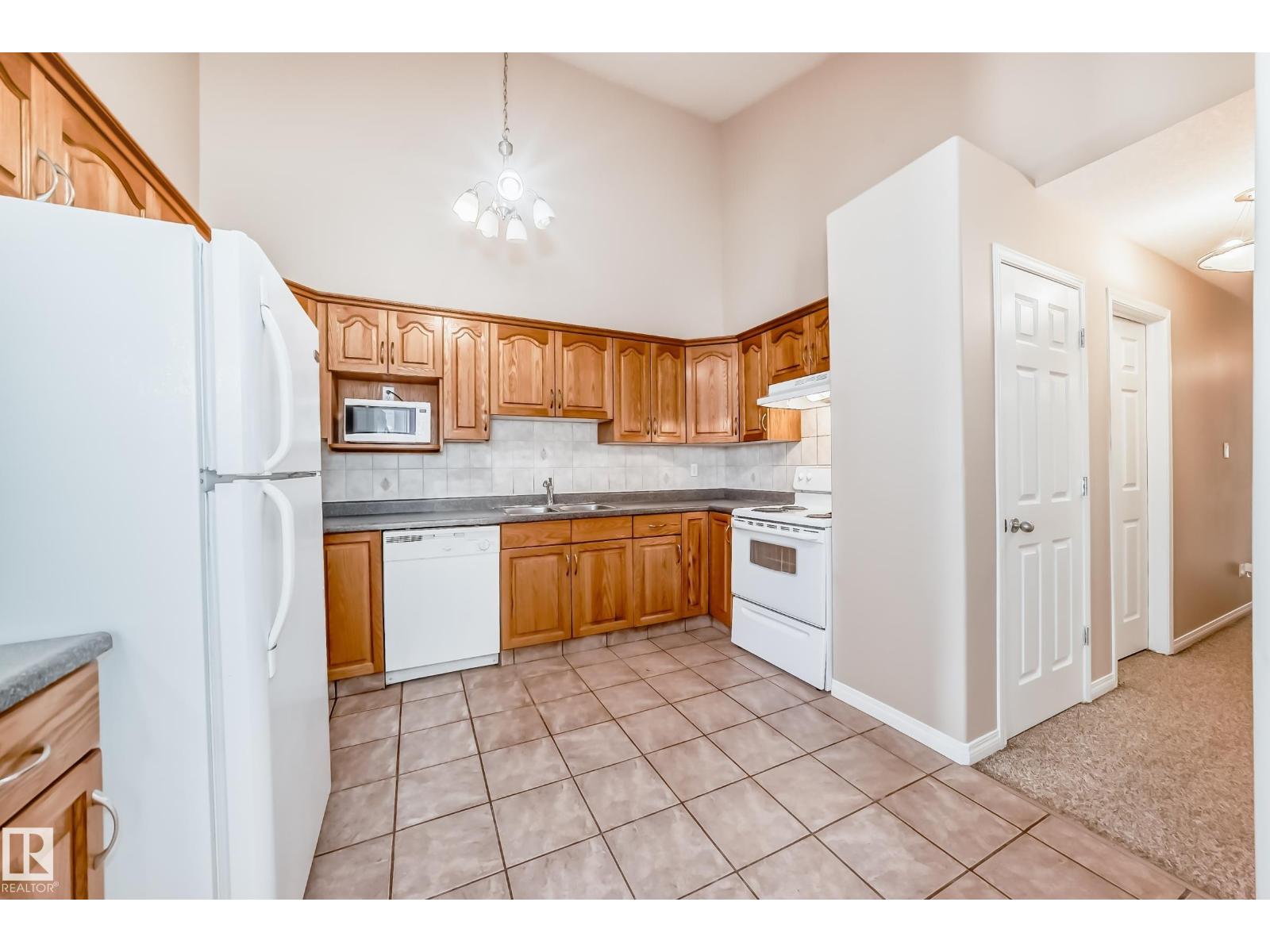 9825 156 ST NW - Image 3