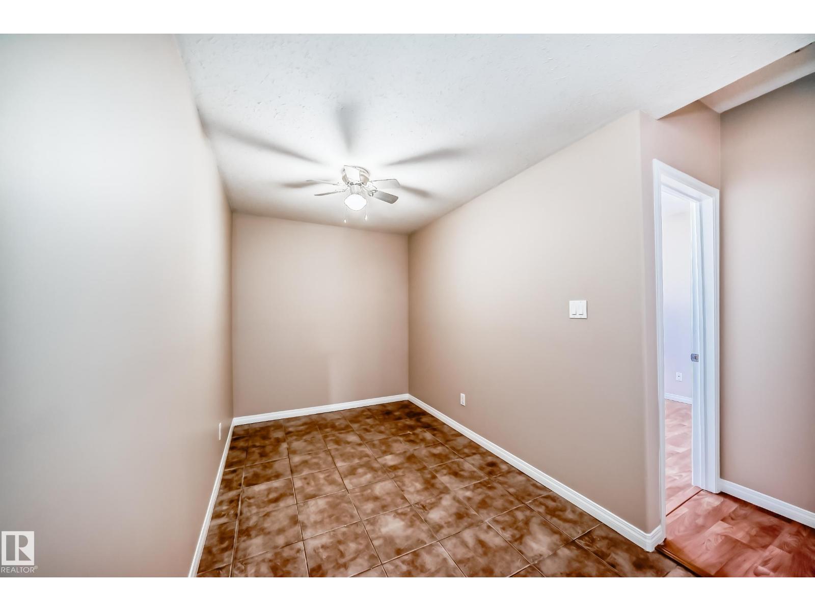 9825 156 ST NW - 45