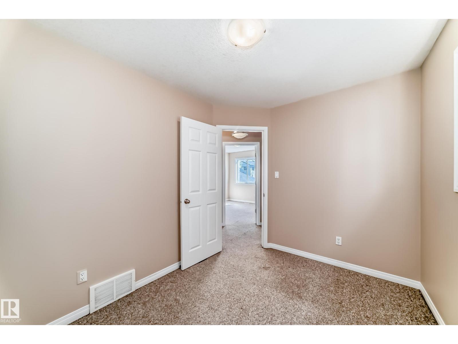 9825 156 ST NW - 26
