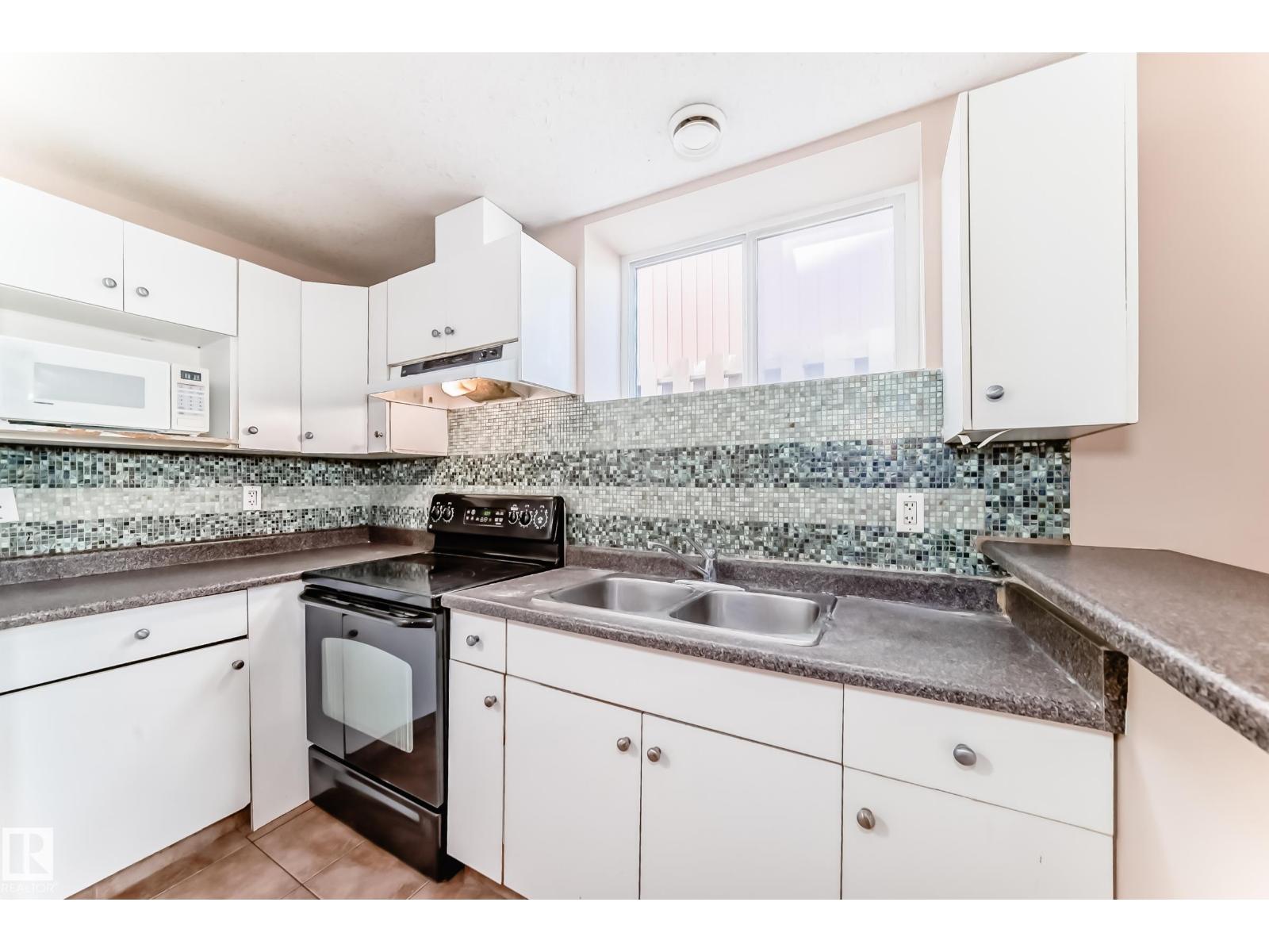 9825 156 ST NW - 41