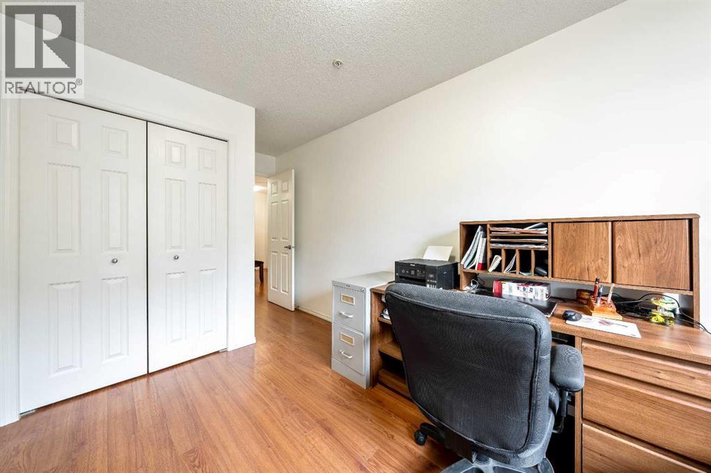 2132, 700 Willowbrook Road NW