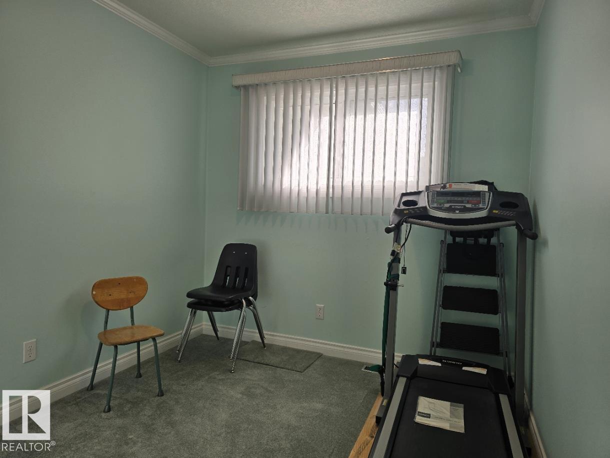 10908 30 ST NW - 10