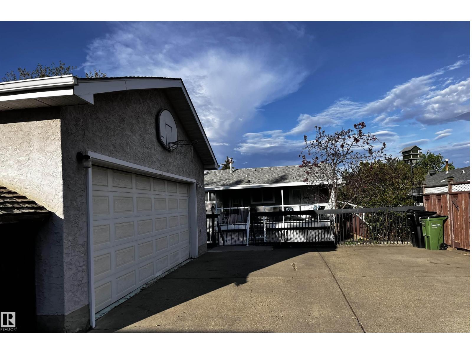 10908 30 ST NW - 30