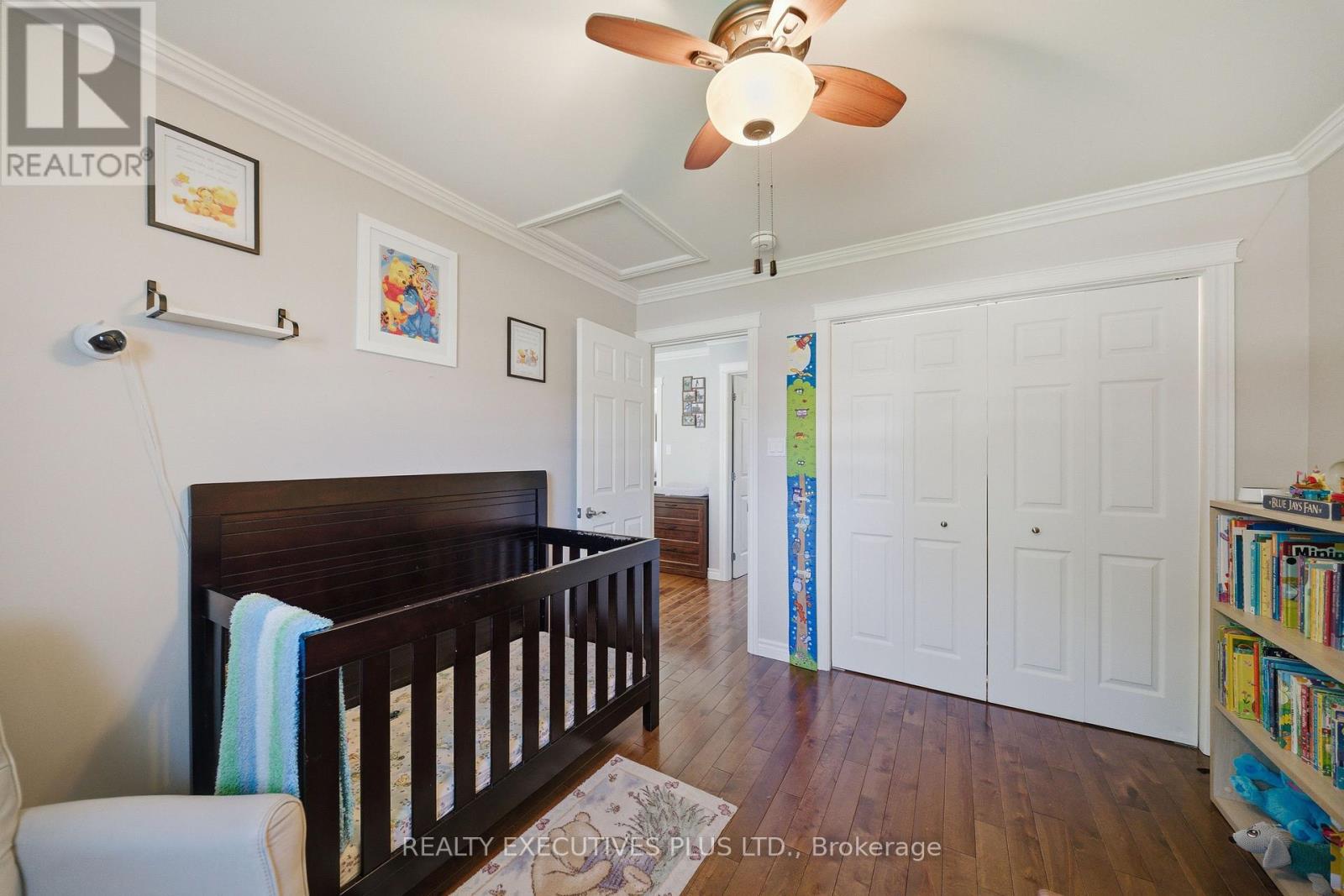 448 DOMINION STREET S - 15