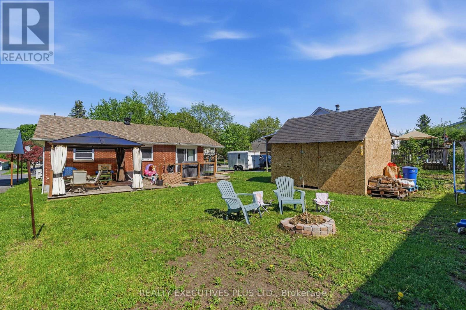 448 DOMINION STREET S - 26