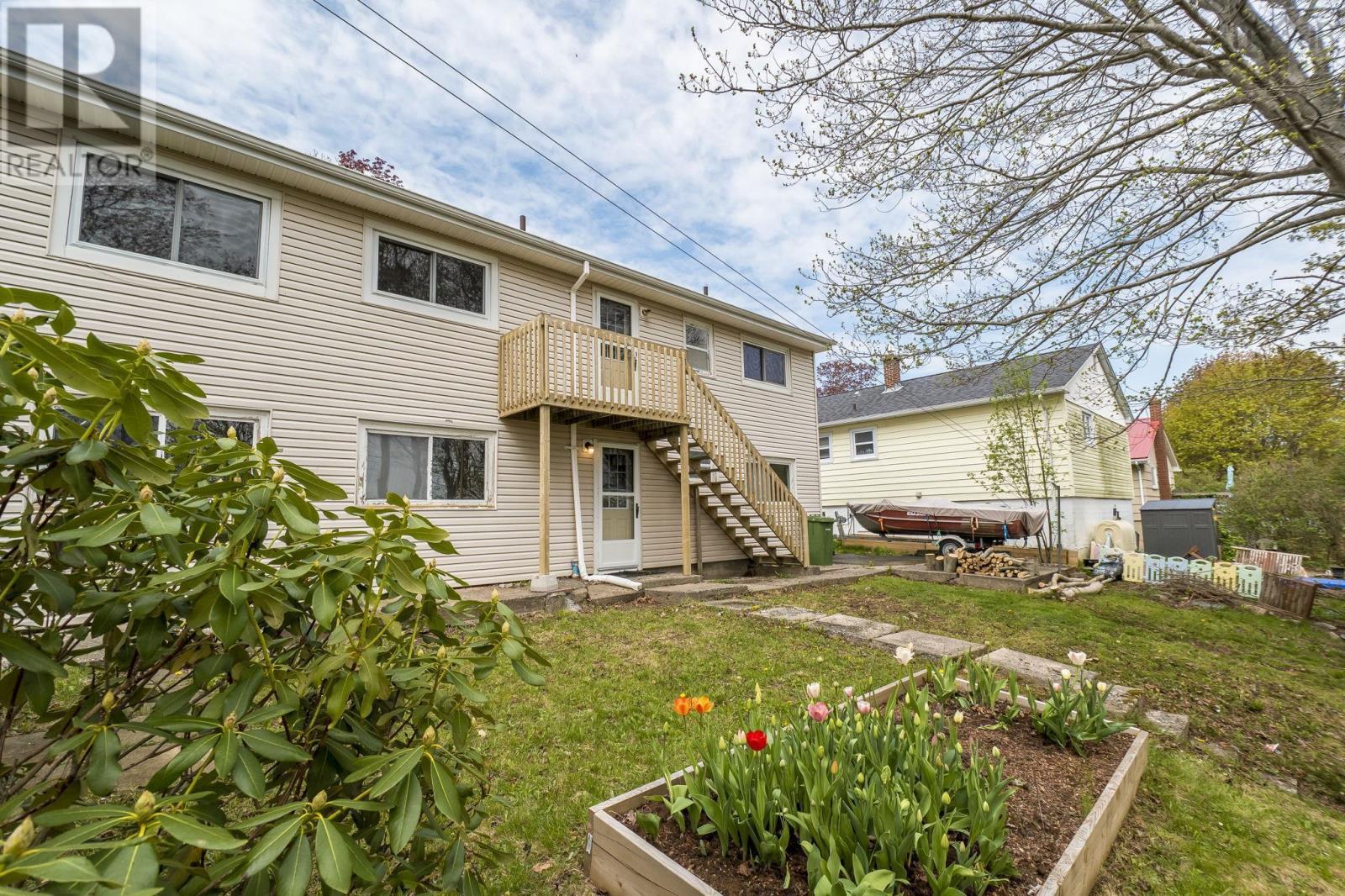 92 Joffre Street - 40
