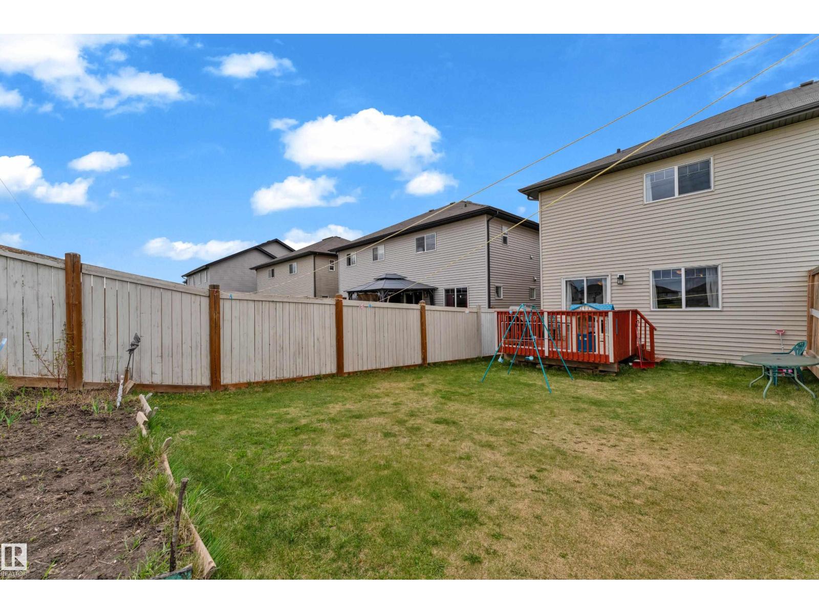 1814 27 ST NW - 32