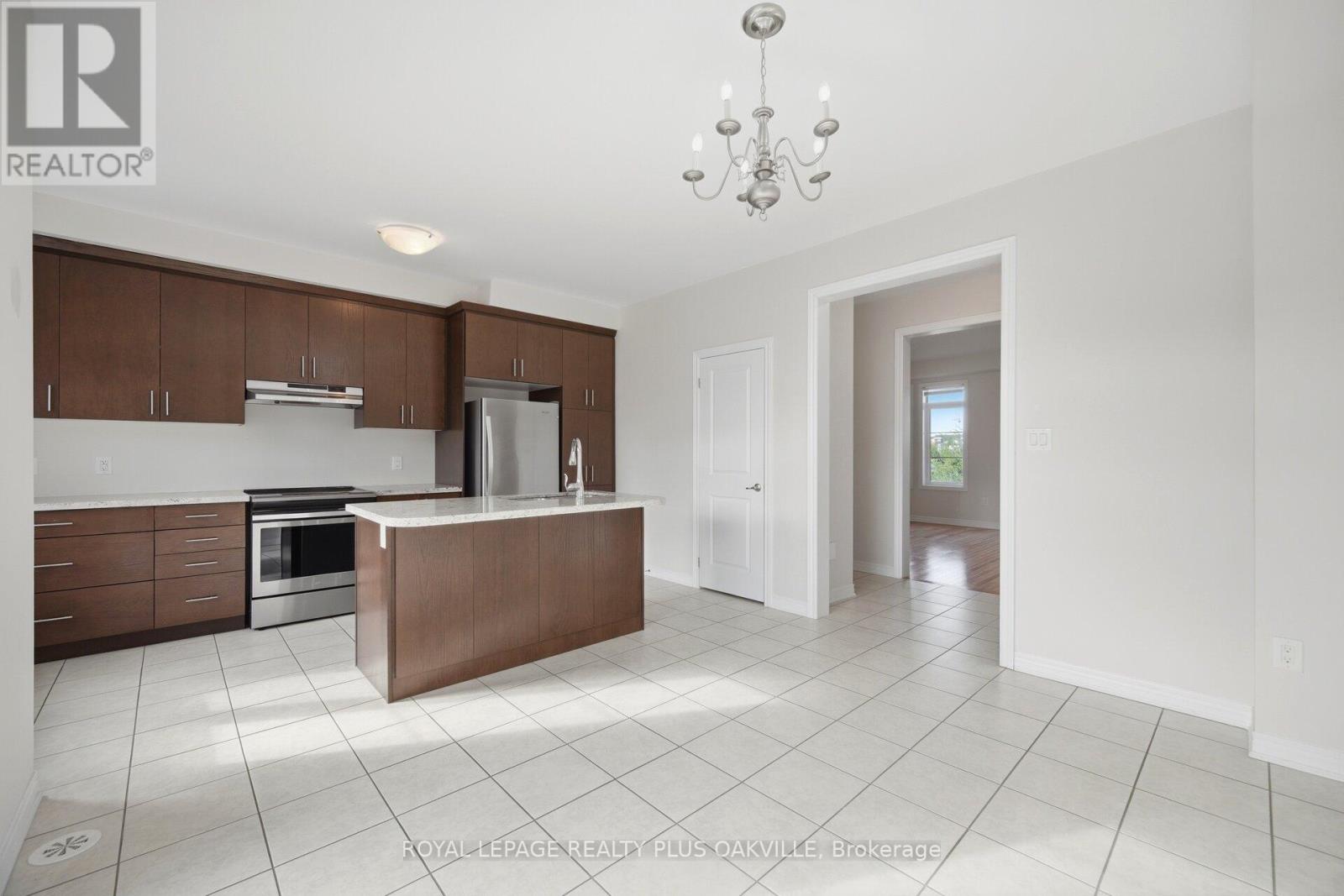 3030 GEORGE SAVAGE AVENUE - 23