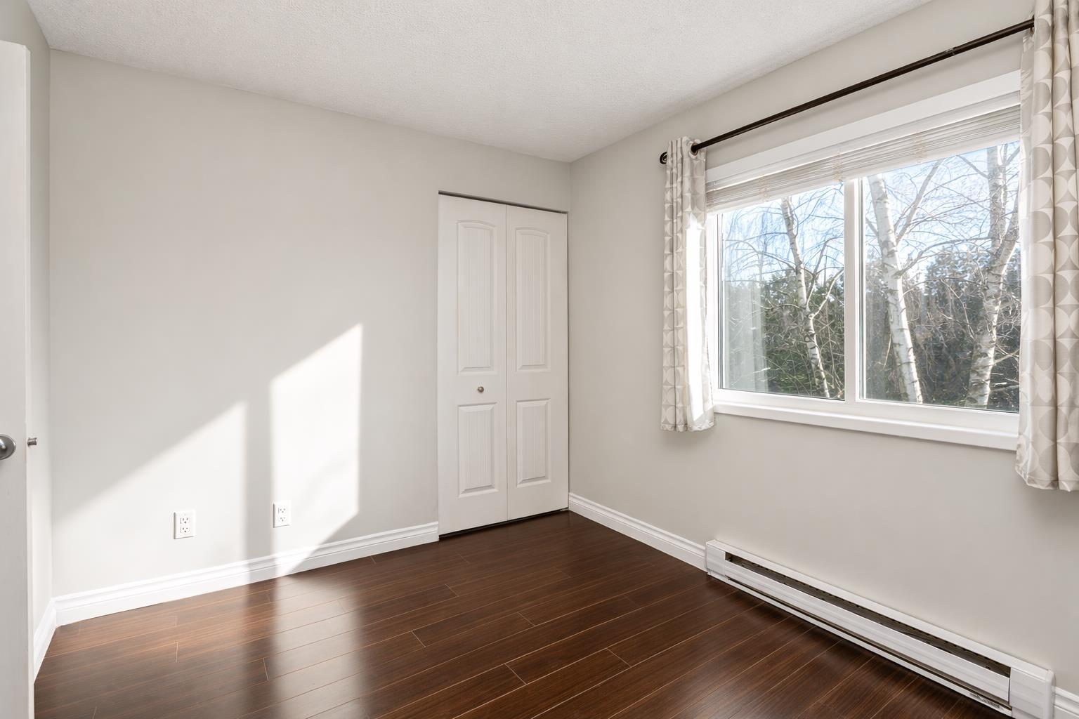 212 17661 58A AVENUE, Surrey