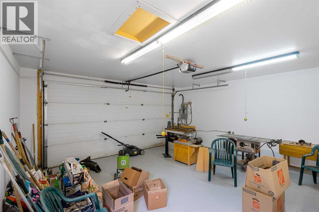 720 4 Street NW - 48