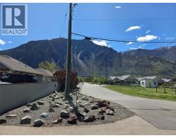 601 9th Street Unit# 2, Keremeos, BC V0X1N3 Photo 13