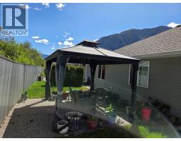 601 9th Street Unit# 2, Keremeos, BC V0X1N3 Photo 9