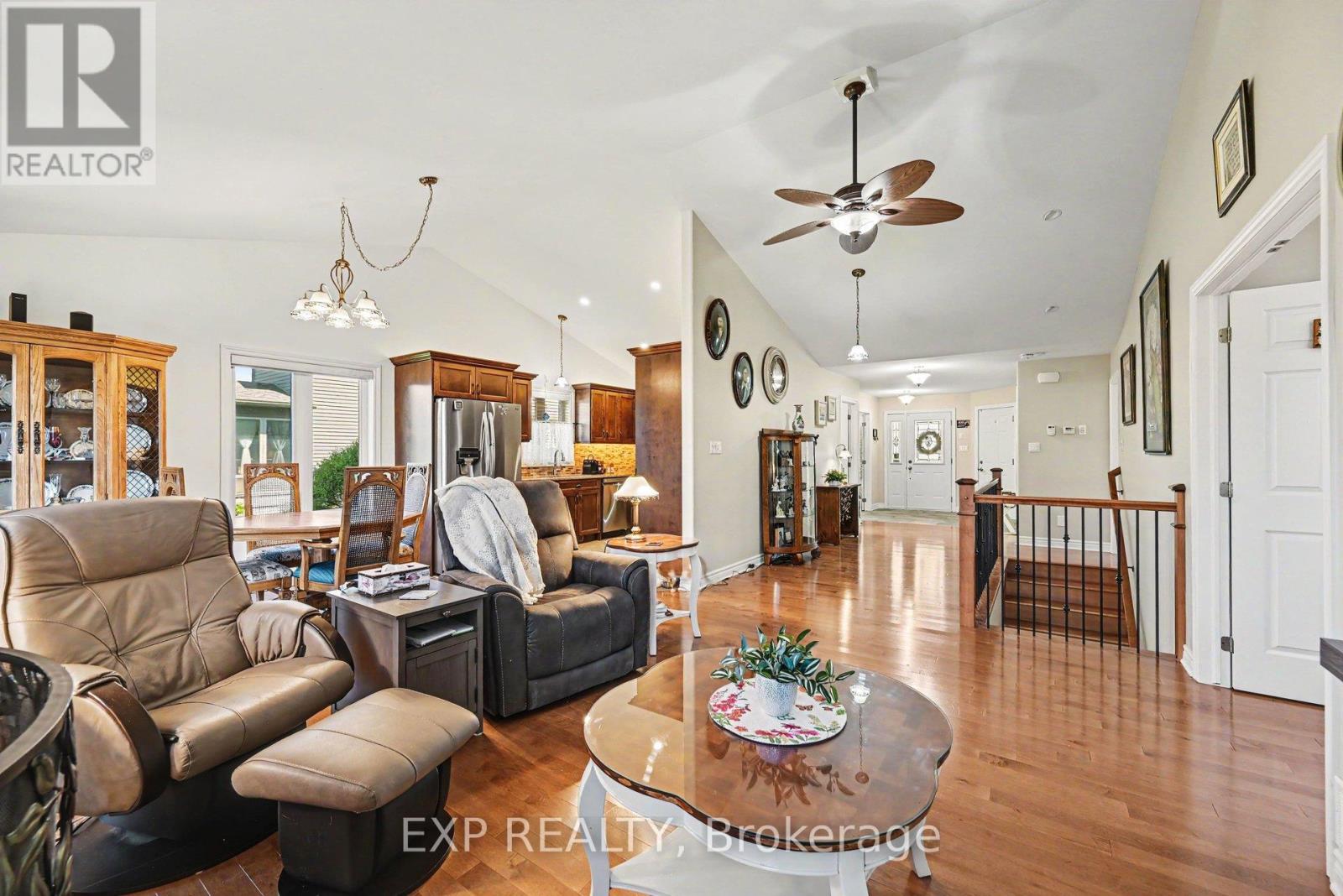 28 JIM BROWNELL BOULEVARD - 11