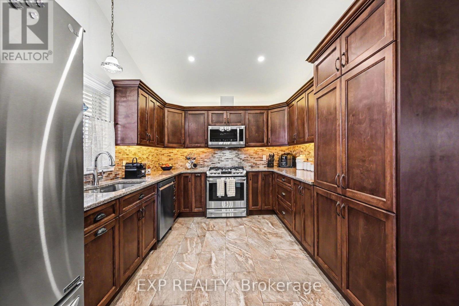 28 JIM BROWNELL BOULEVARD - 12