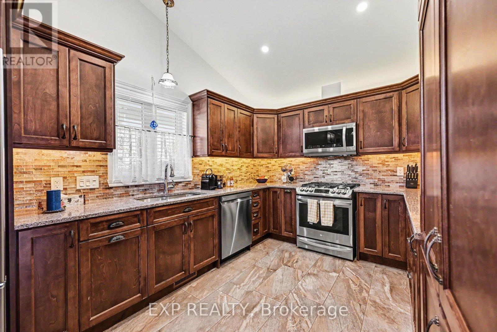 28 JIM BROWNELL BOULEVARD - 13