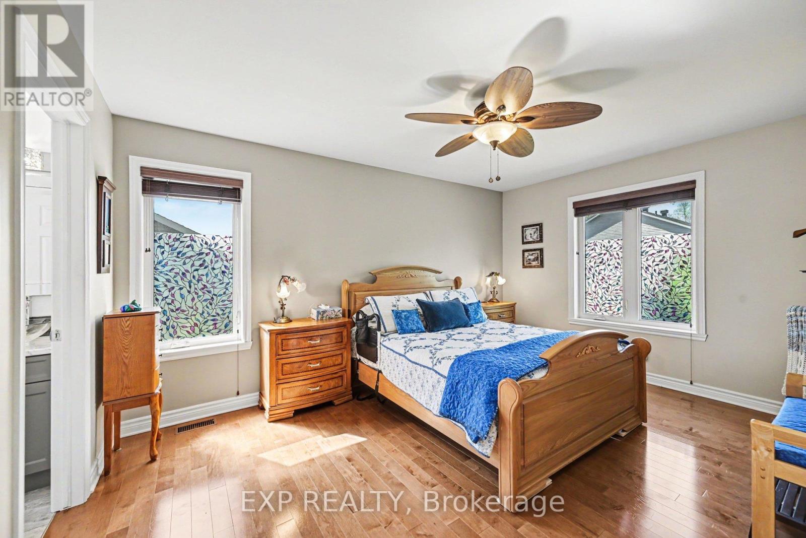28 JIM BROWNELL BOULEVARD - 18
