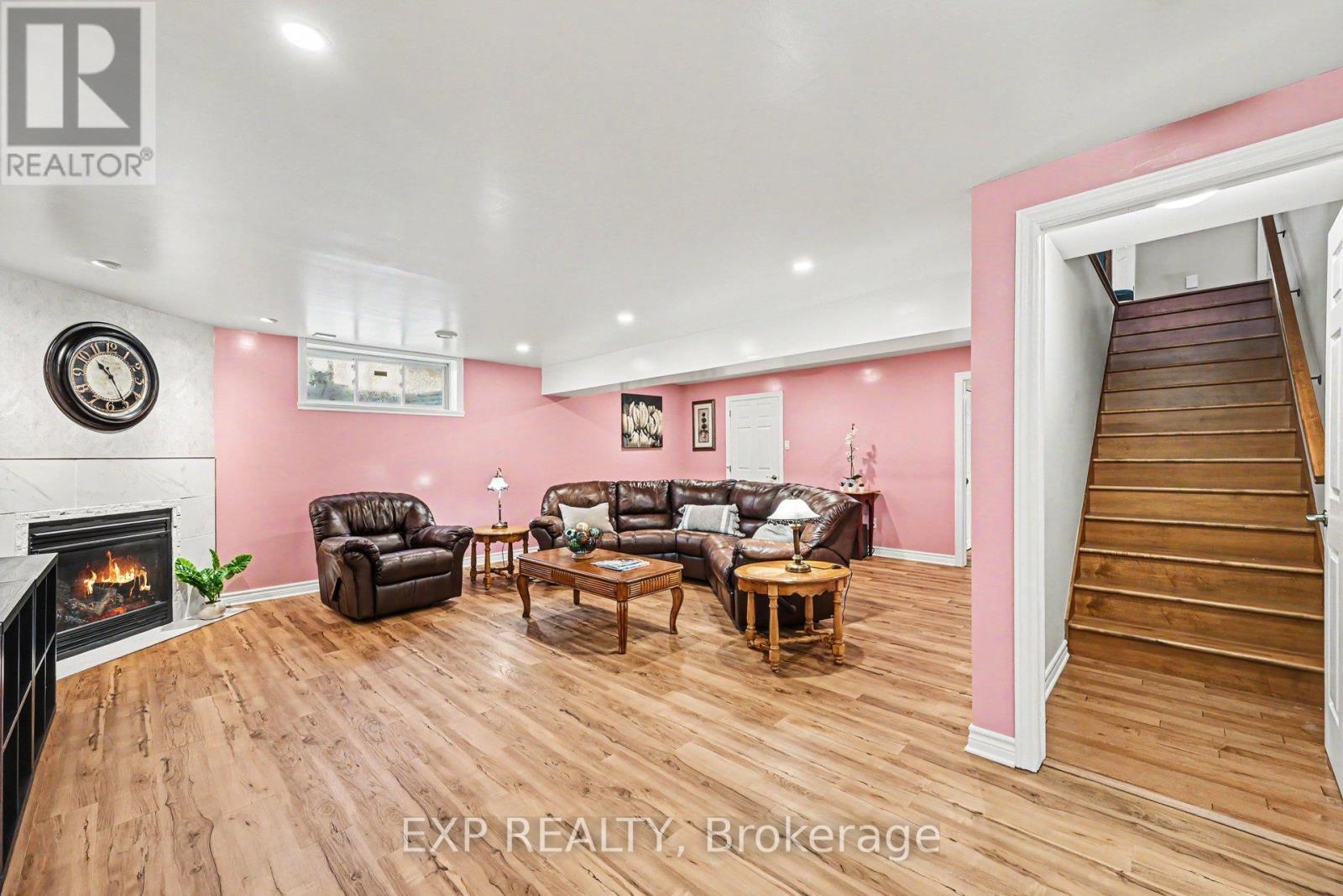 28 JIM BROWNELL BOULEVARD - 23