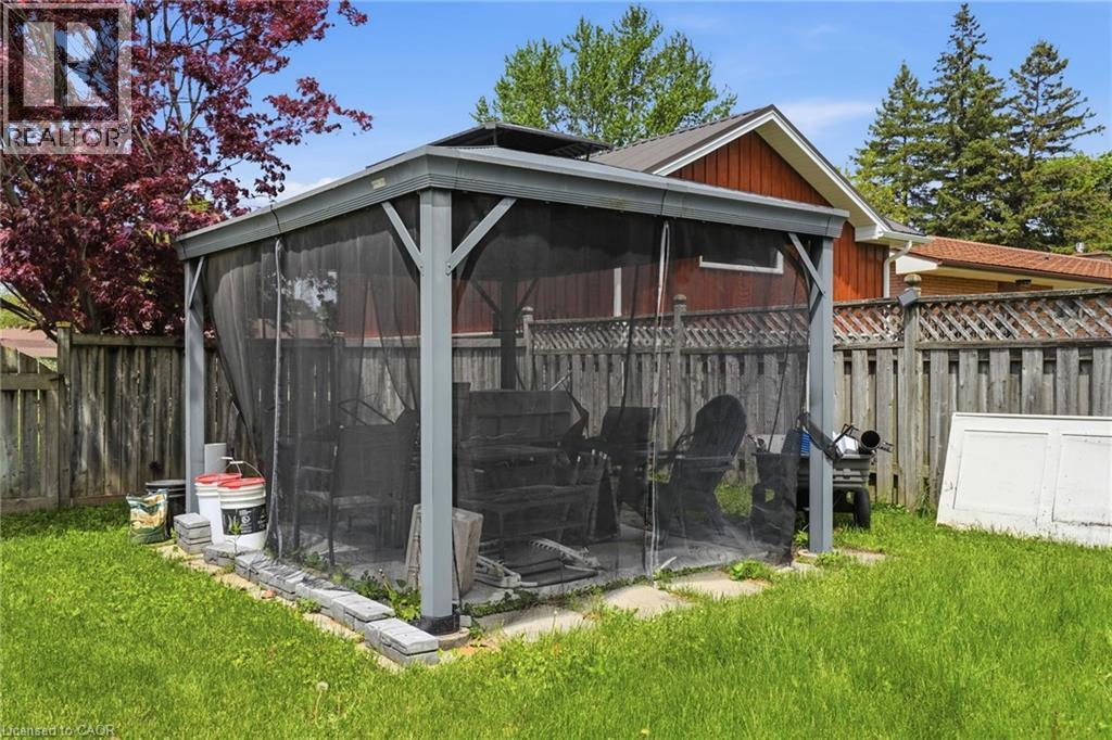 6 STEWART Drive - 30