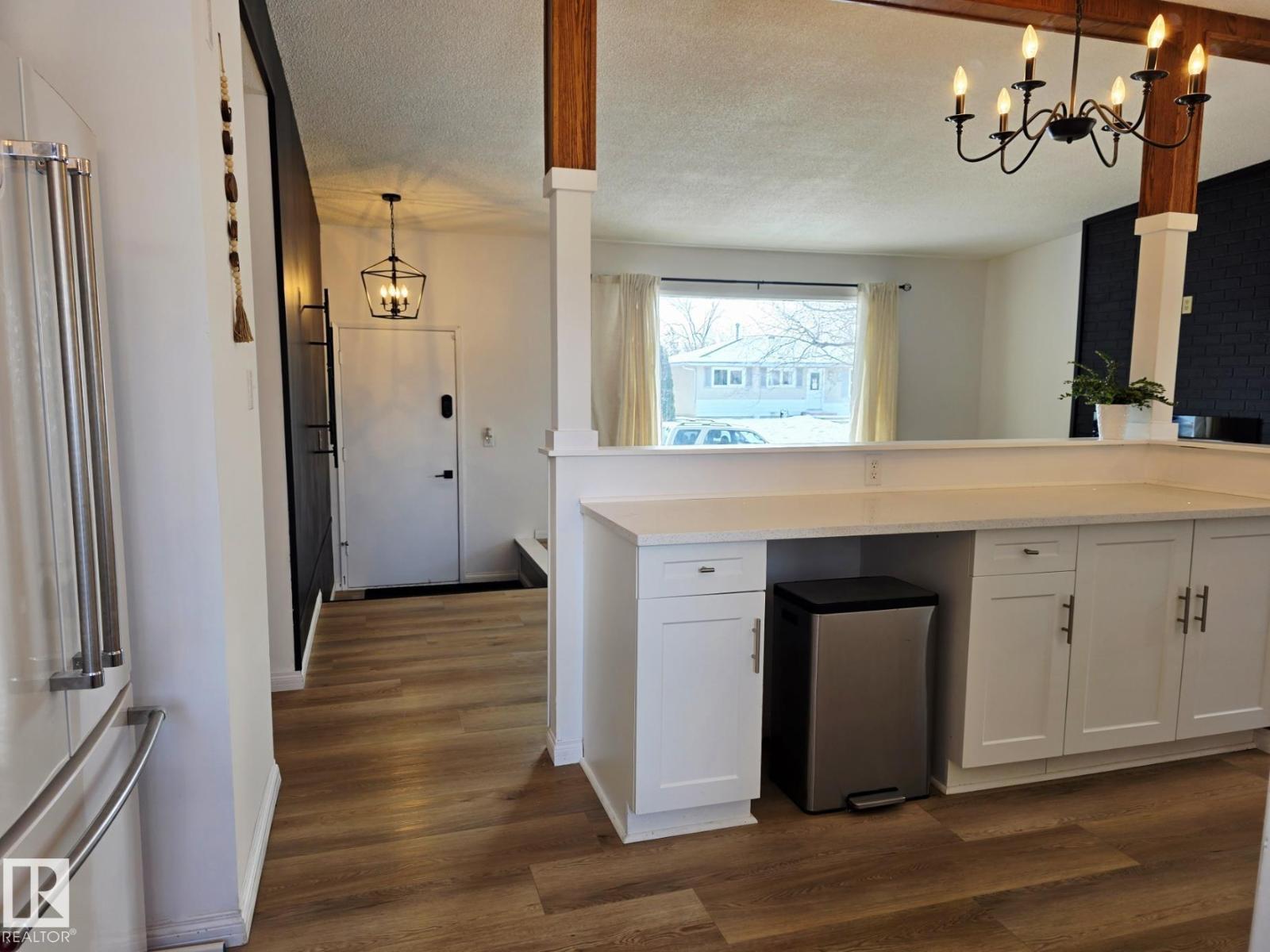 5204 43 AV — photo 18