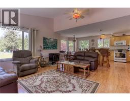 2693 Osachoff Road, South Slocan, BC V1N4P4 Photo 23