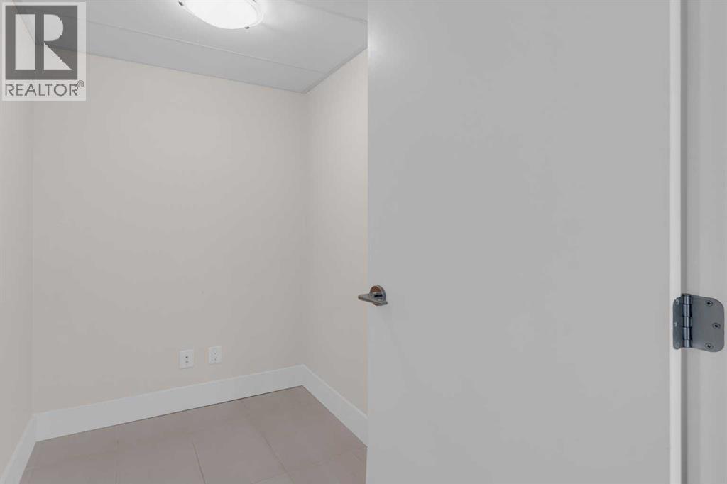 #2207 1111 10 Street SW - 21