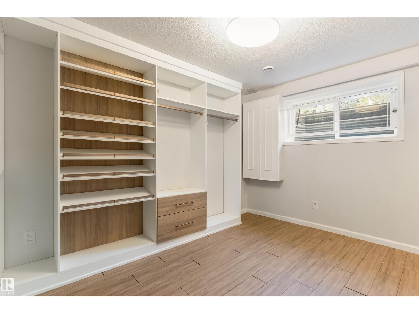 #25 52147 RGE ROAD 231 - 14