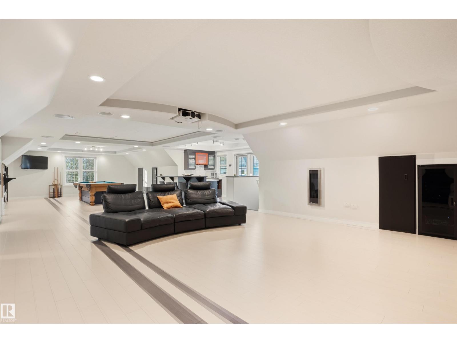 #25 52147 RGE ROAD 231 - 20