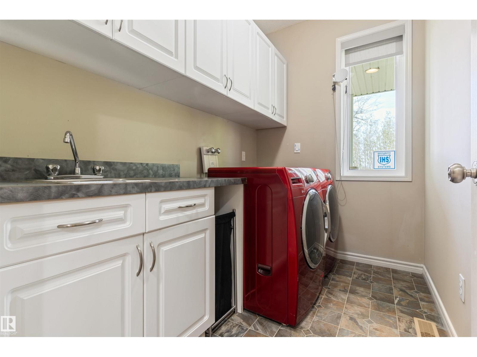 #25 52147 RGE ROAD 231 - 36