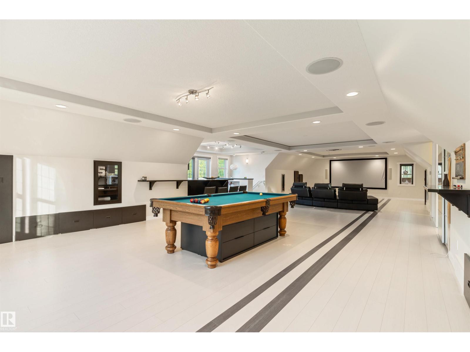 #25 52147 RGE ROAD 231 - 23