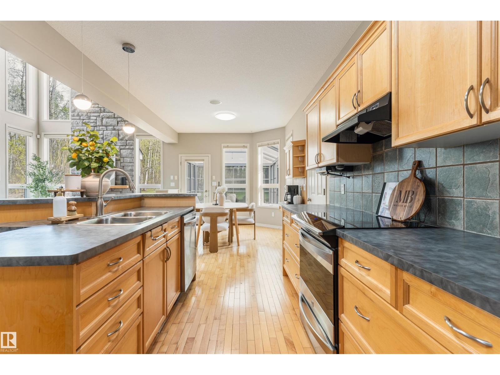 #25 52147 RGE ROAD 231 - 44