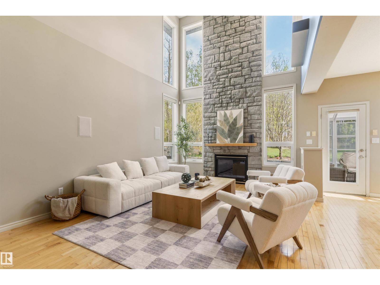 #25 52147 RGE ROAD 231 - 57