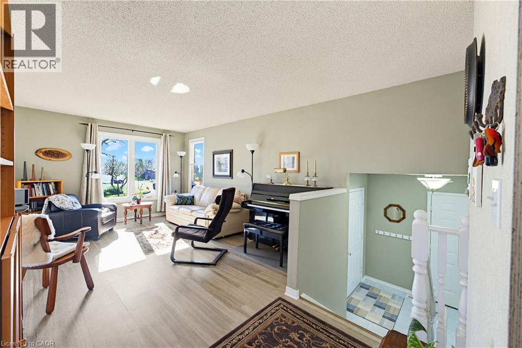 3956 OLD ORCHARD Way - 6