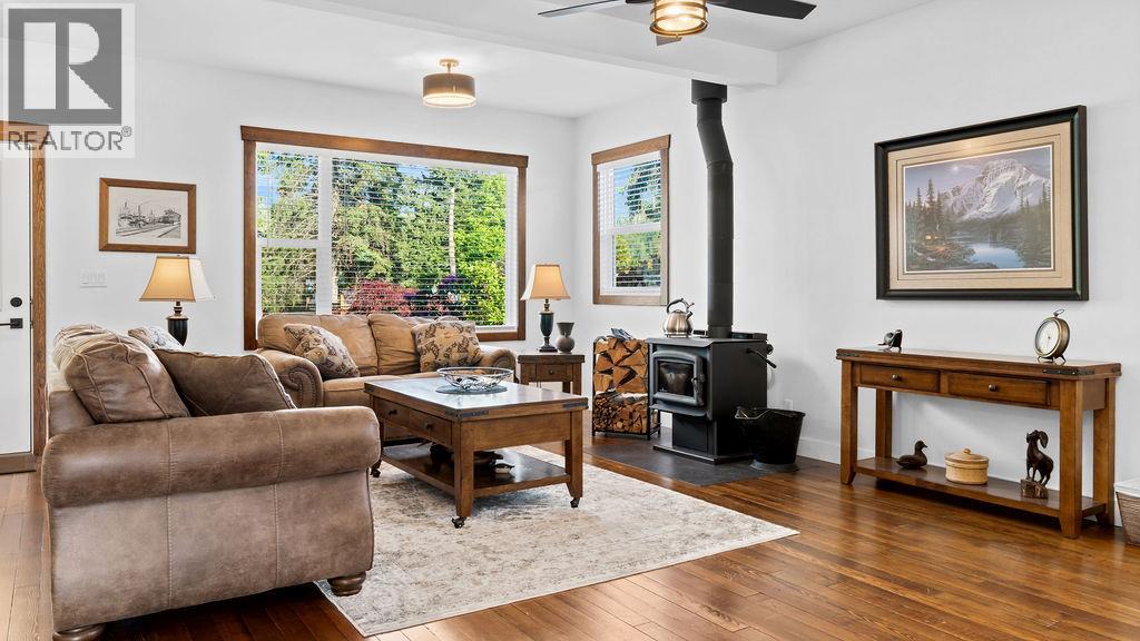 98 2nd Avenue NW - 11
