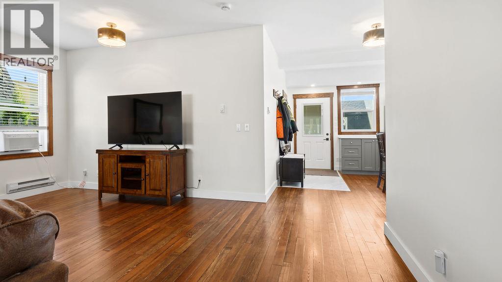 98 2nd Avenue NW - 9