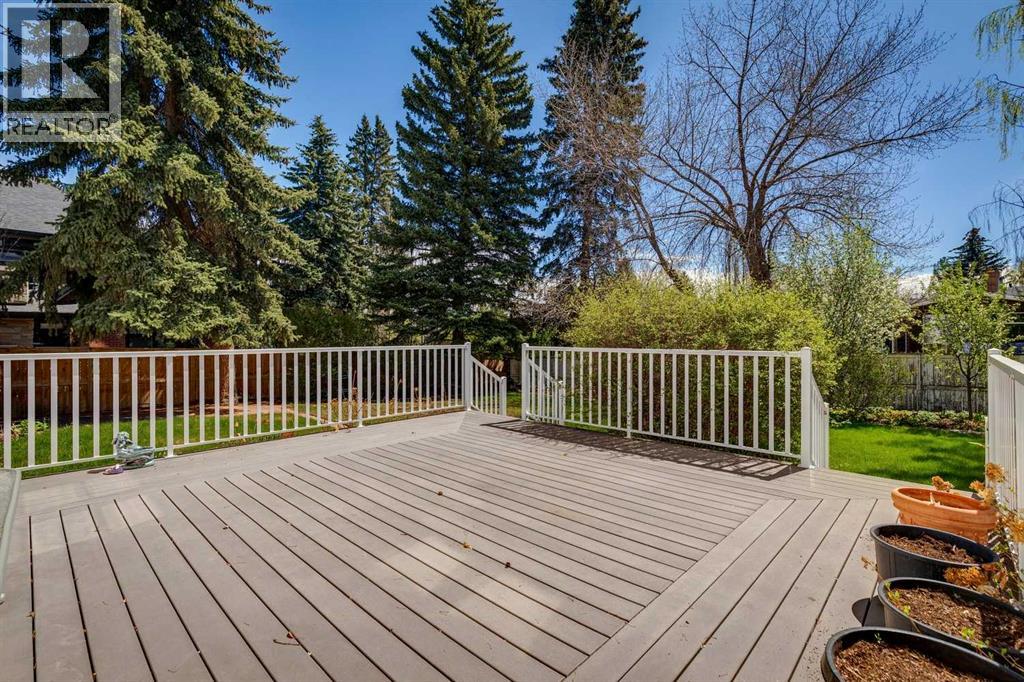 1207 Baldwin Crescent SW — photo 24