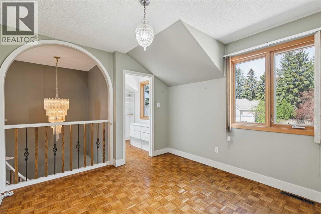 1207 Baldwin Crescent SW — photo 18