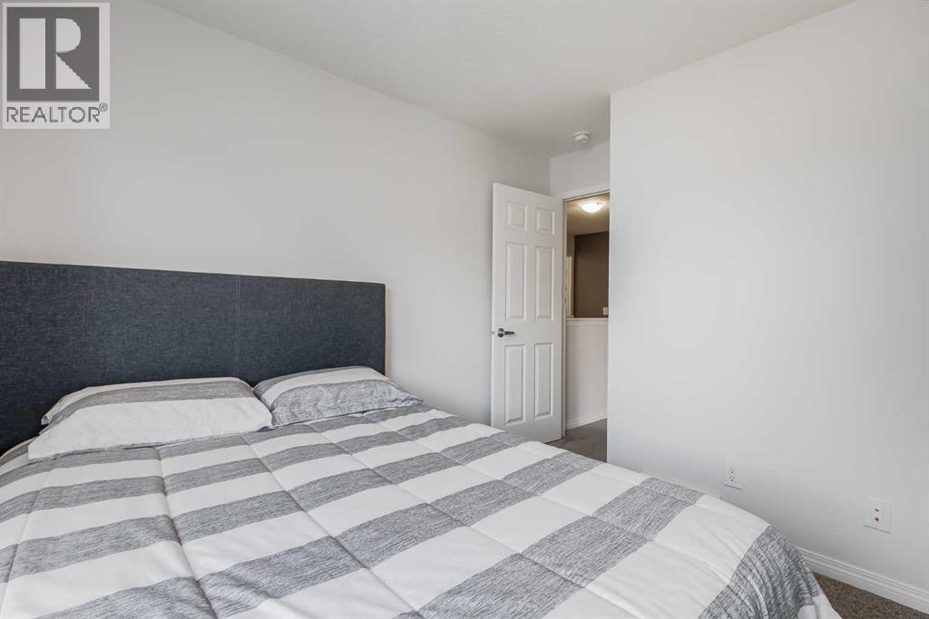 304 Windrow Crescent SW - 24